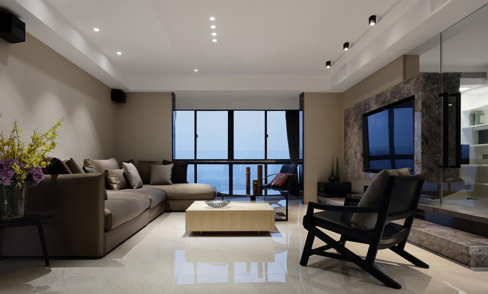 营造出一种和谐的恬静与优雅的室内氛围，彰显180平方现代风格的简约之气
