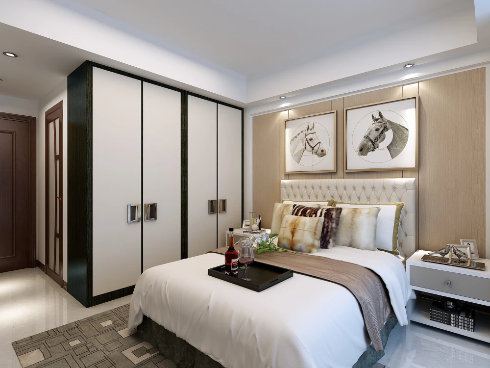 主卧用四开门的衣柜,增加储物空间,全房瓷砖易于打理,床头用挂画做