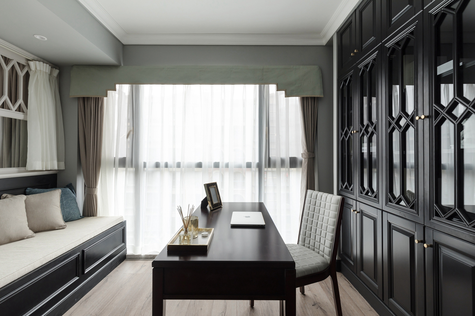 美式风格丨 白金汉府三居室，满满的小资情调。