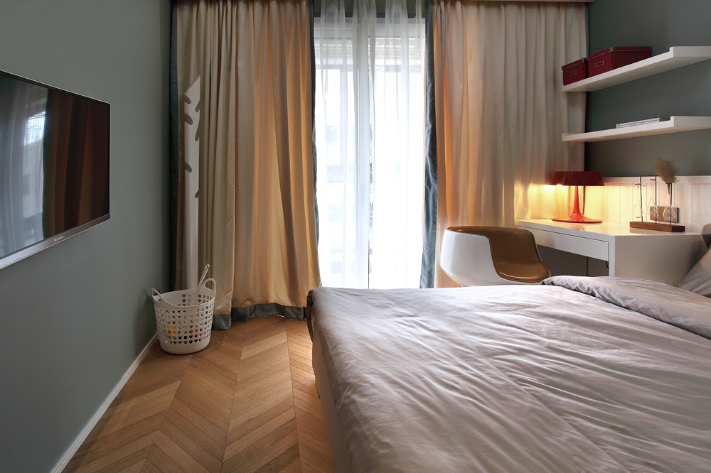 九龙帝景湾实例，101平米的三居室，质感与时尚并存的现代风装修。