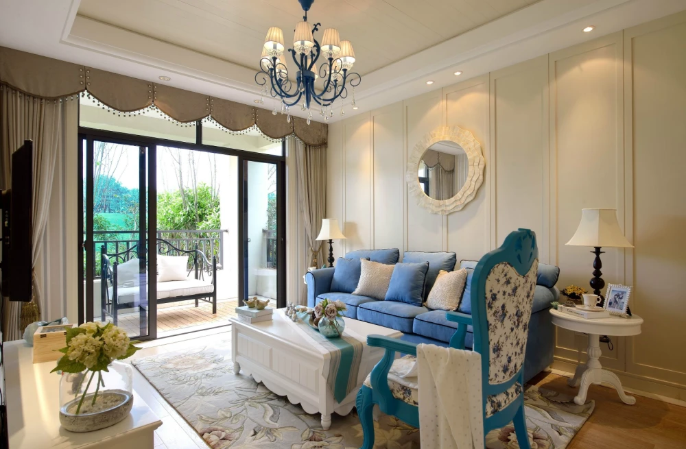蔚蓝色调的清爽家居 地中海风格小公寓！