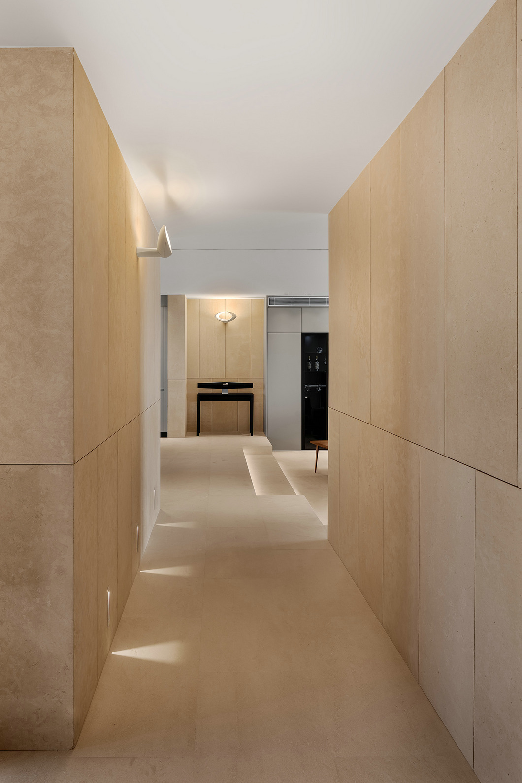盛世华府实例，90平米的二居室，质感与时尚并存的现代风装修。