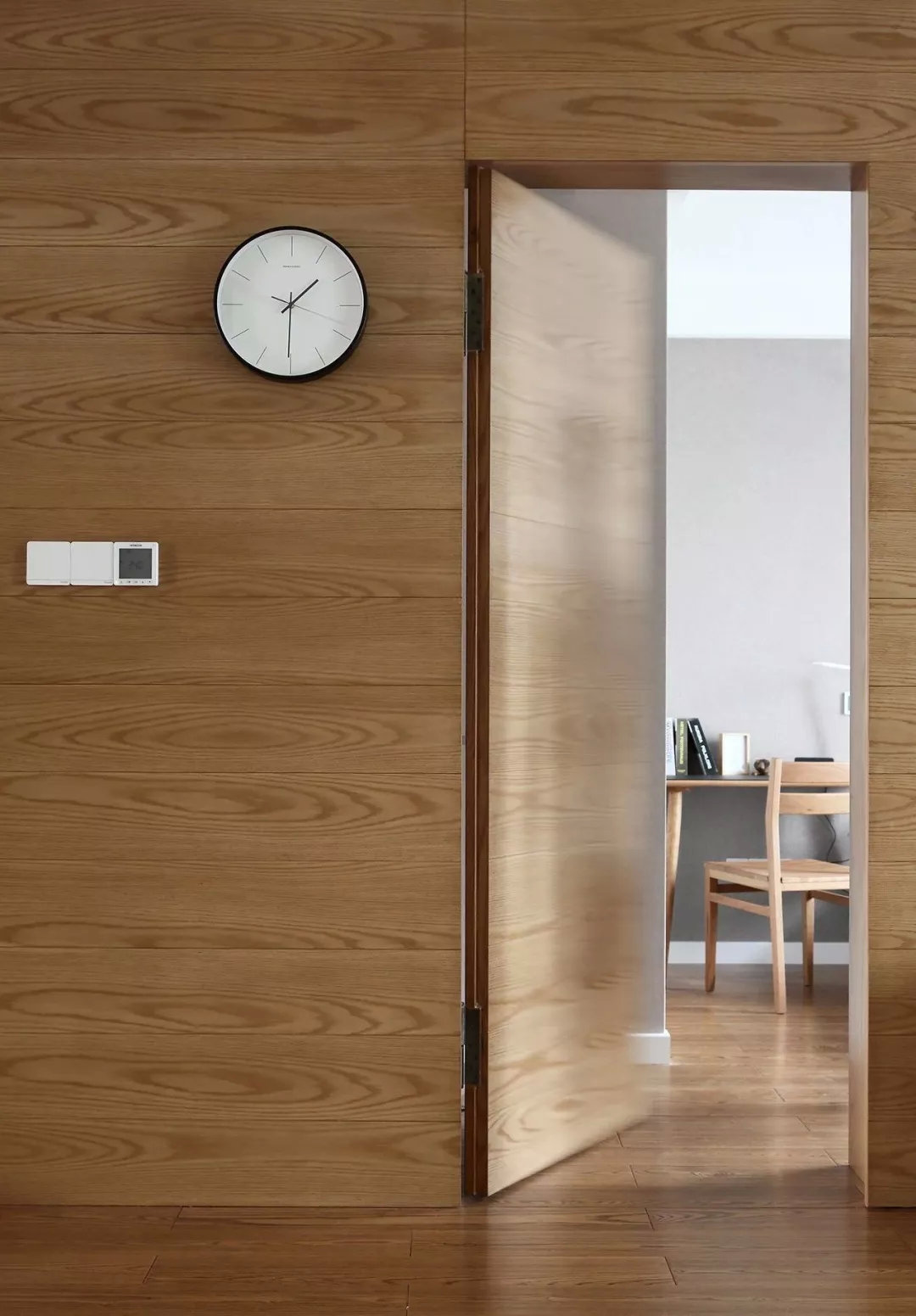 120平现代简约三室 灰调木色自然空间