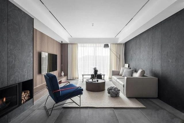 129m?现代三室，灰色+木色显得好舒适