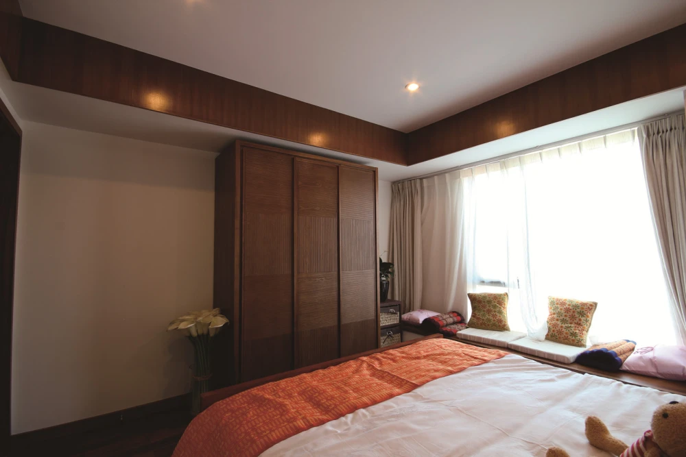 140平米的三居室装修案例欣赏，将东南亚风融入到现代生活当中。-香山半岛装修