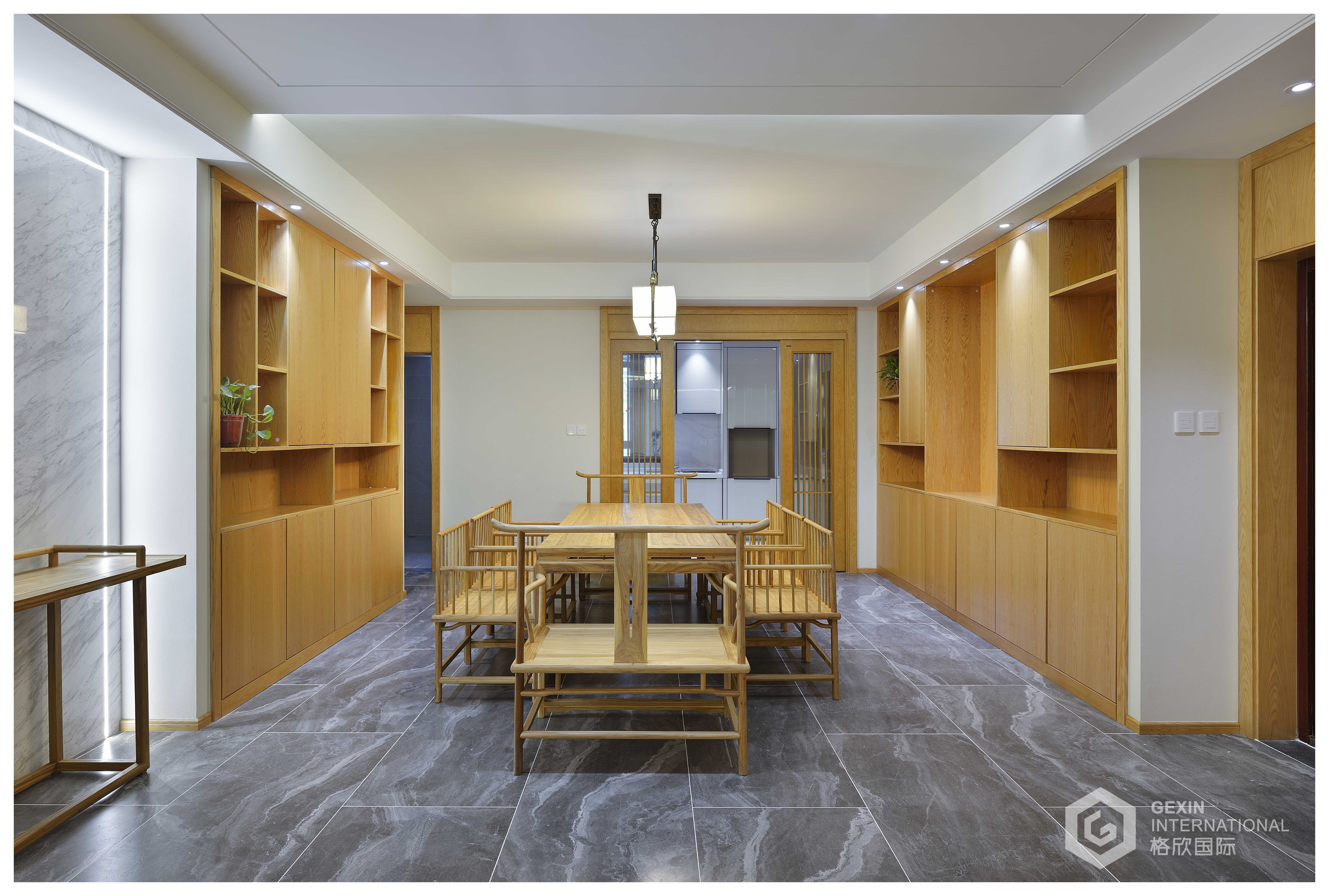 219平米的四居室装修只花了70万，中式风格让人眼前一亮！