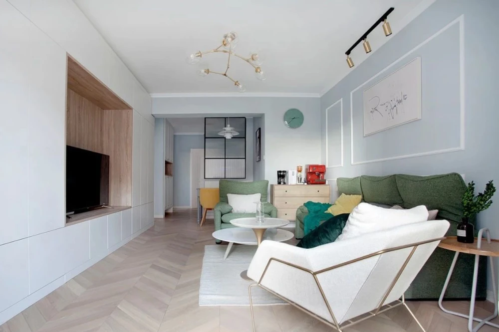 132平米的三居室装修案例欣赏，将现代风融入到现代生活当中。