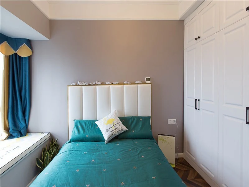 纯雅公寓90㎡两居室现代轻奢风格设计