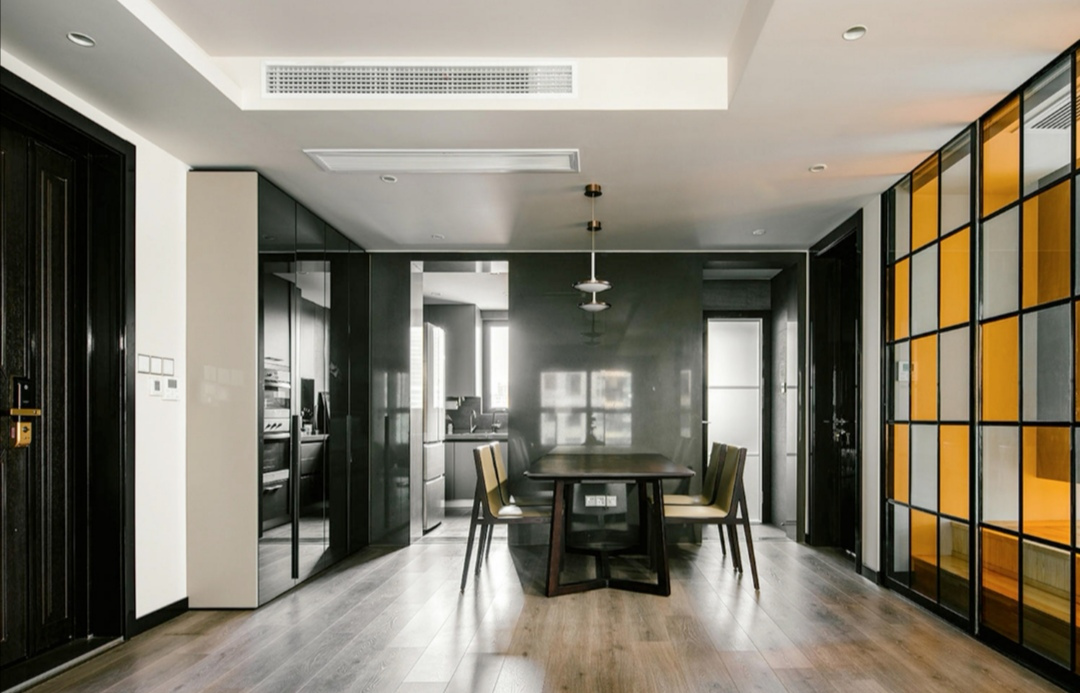 110平米的二居室装修案例欣赏，将简约风融入到现代生活当中。