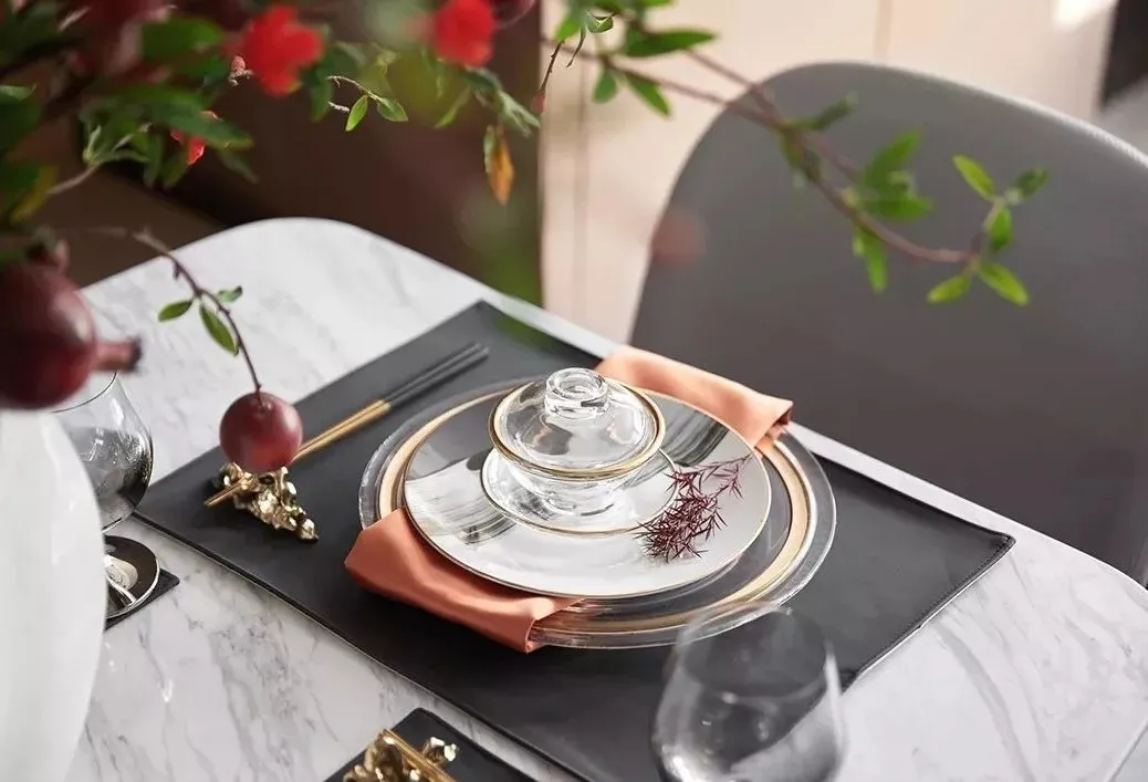 89㎡新中式，诗意情趣的布置，餐椅优雅的气质